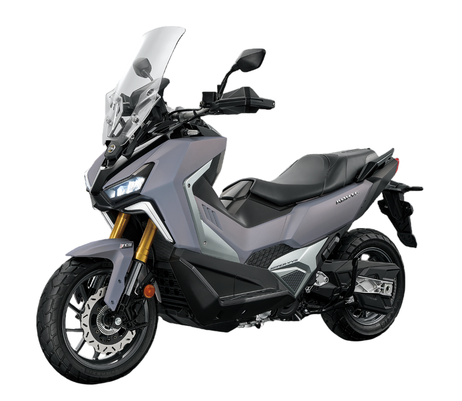 Scooter avventura grigio opaco con forcella dorata e parabrezza alto, sfondo bianco