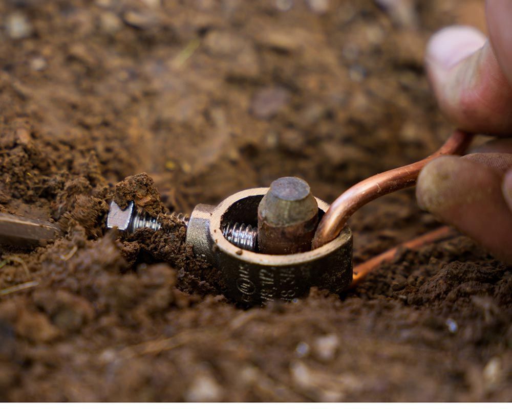 grounding wire in ground