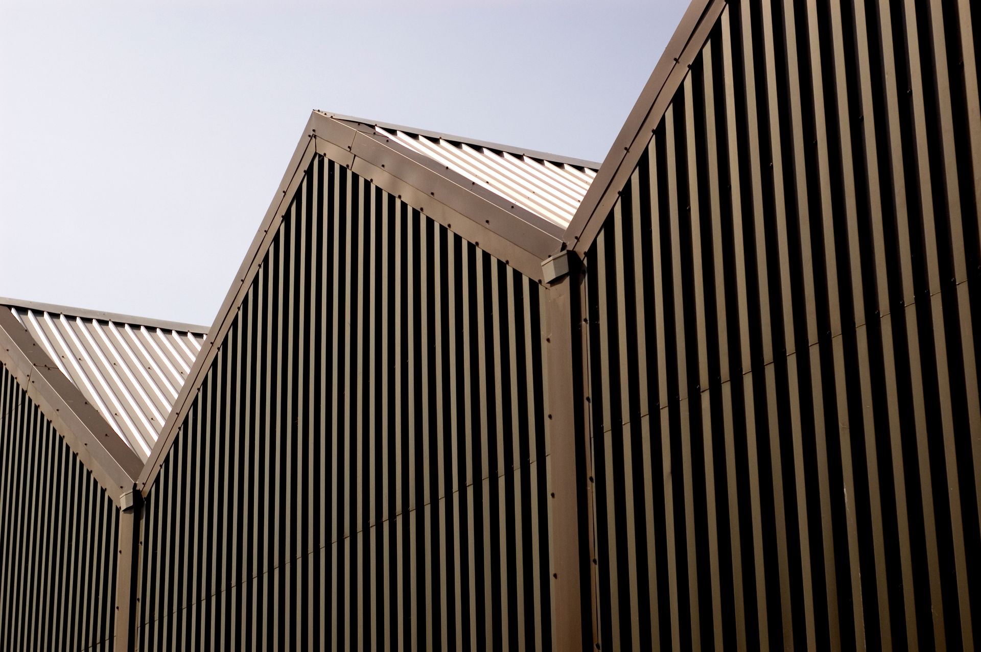 Metal shed buildings