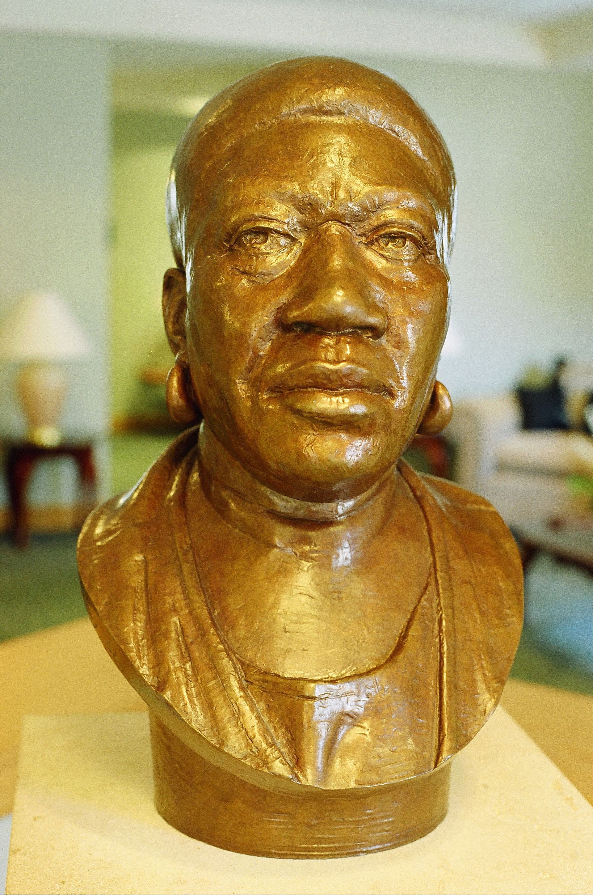 bronze portrait lorraine ledbetter