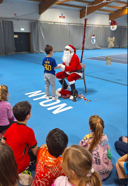 Le Père-Noël au Tennis club nyon