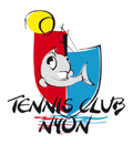 Un logo pour un club de tennis avec un poisson et une balle de tennis