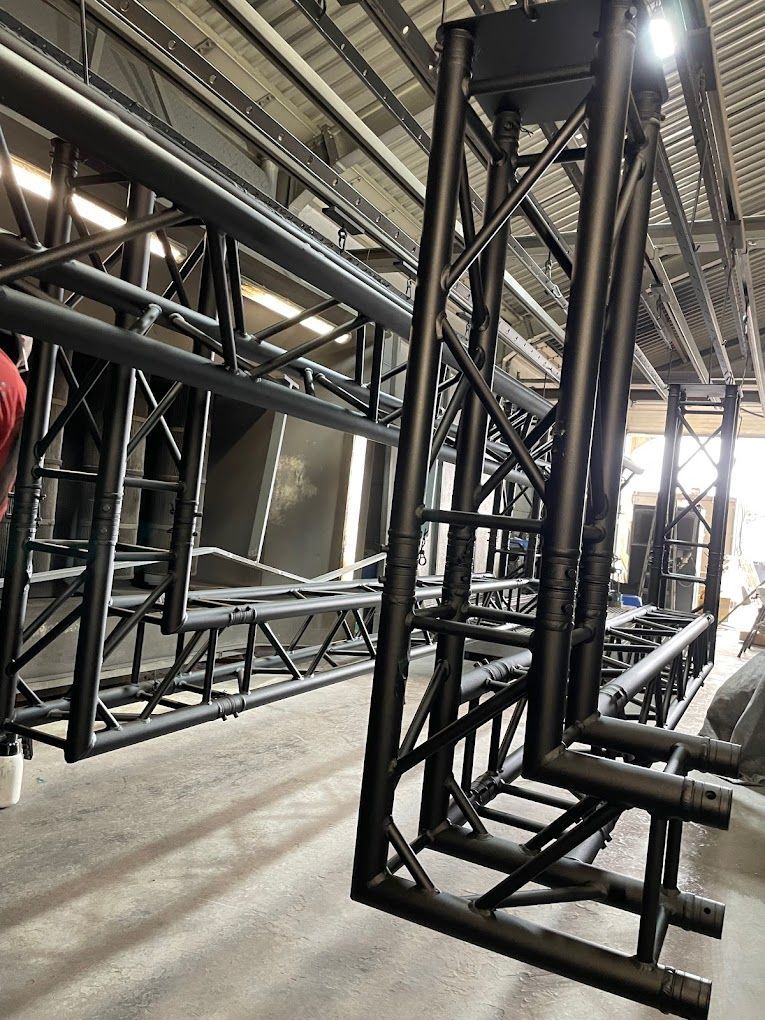 Traversen Beschichten in Schwarz