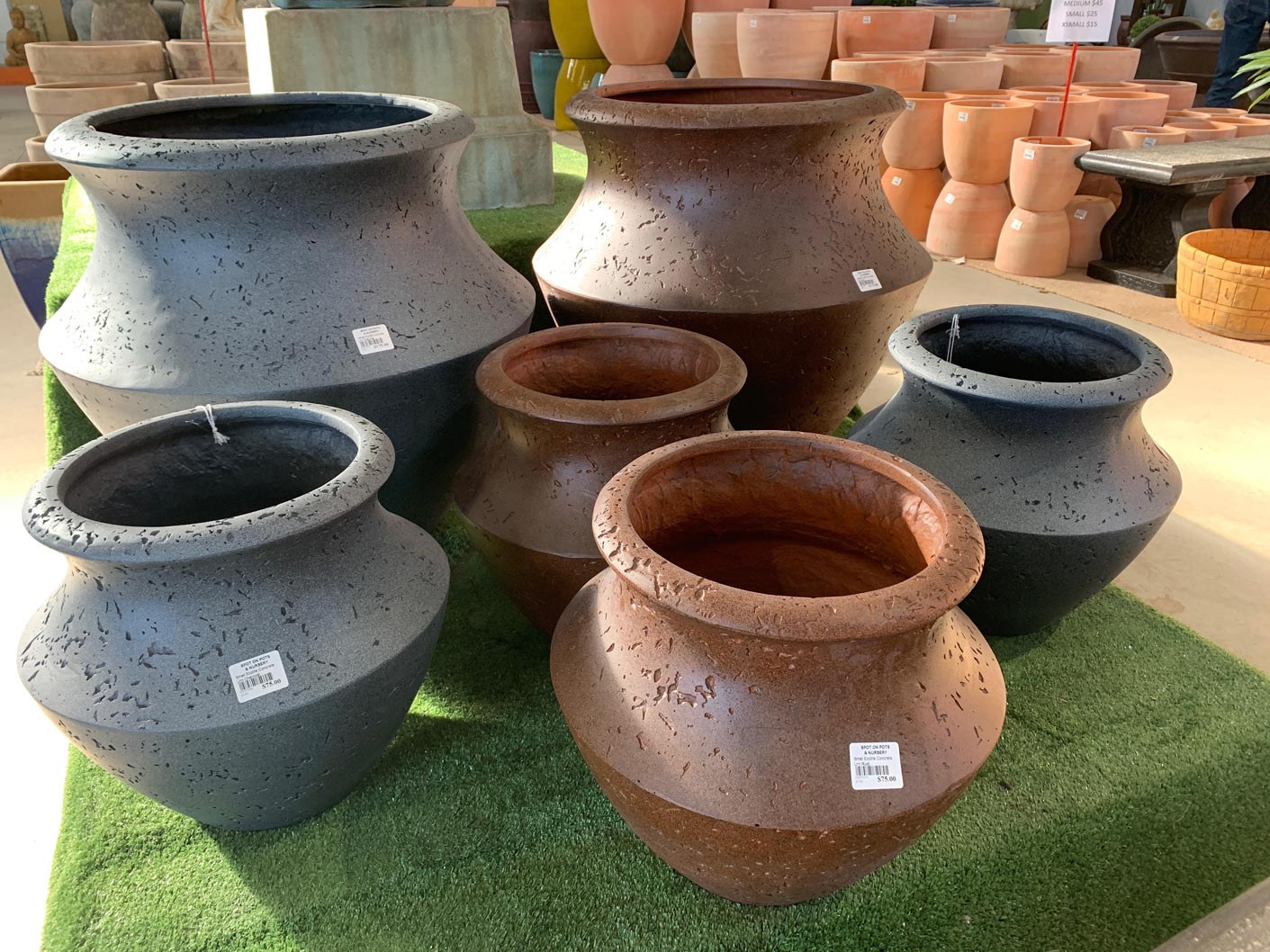Lightweight 'Concrete' Urns