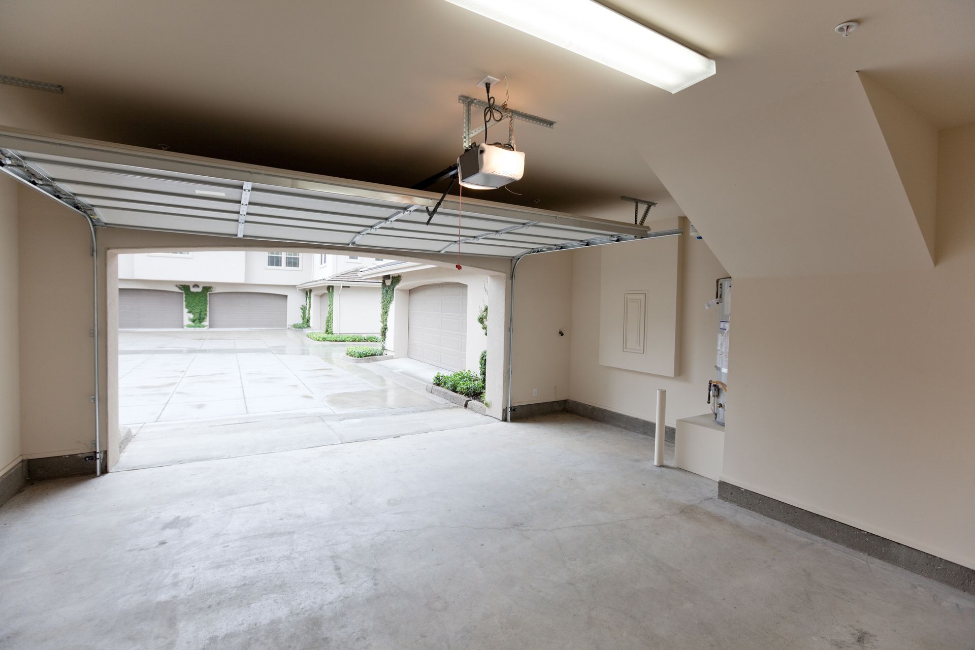 Empty garage | Russellville, AR | Mize Garage Doors, Inc.