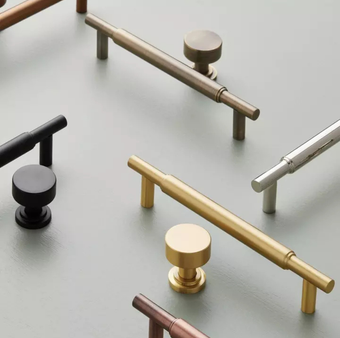 hardware and accessories