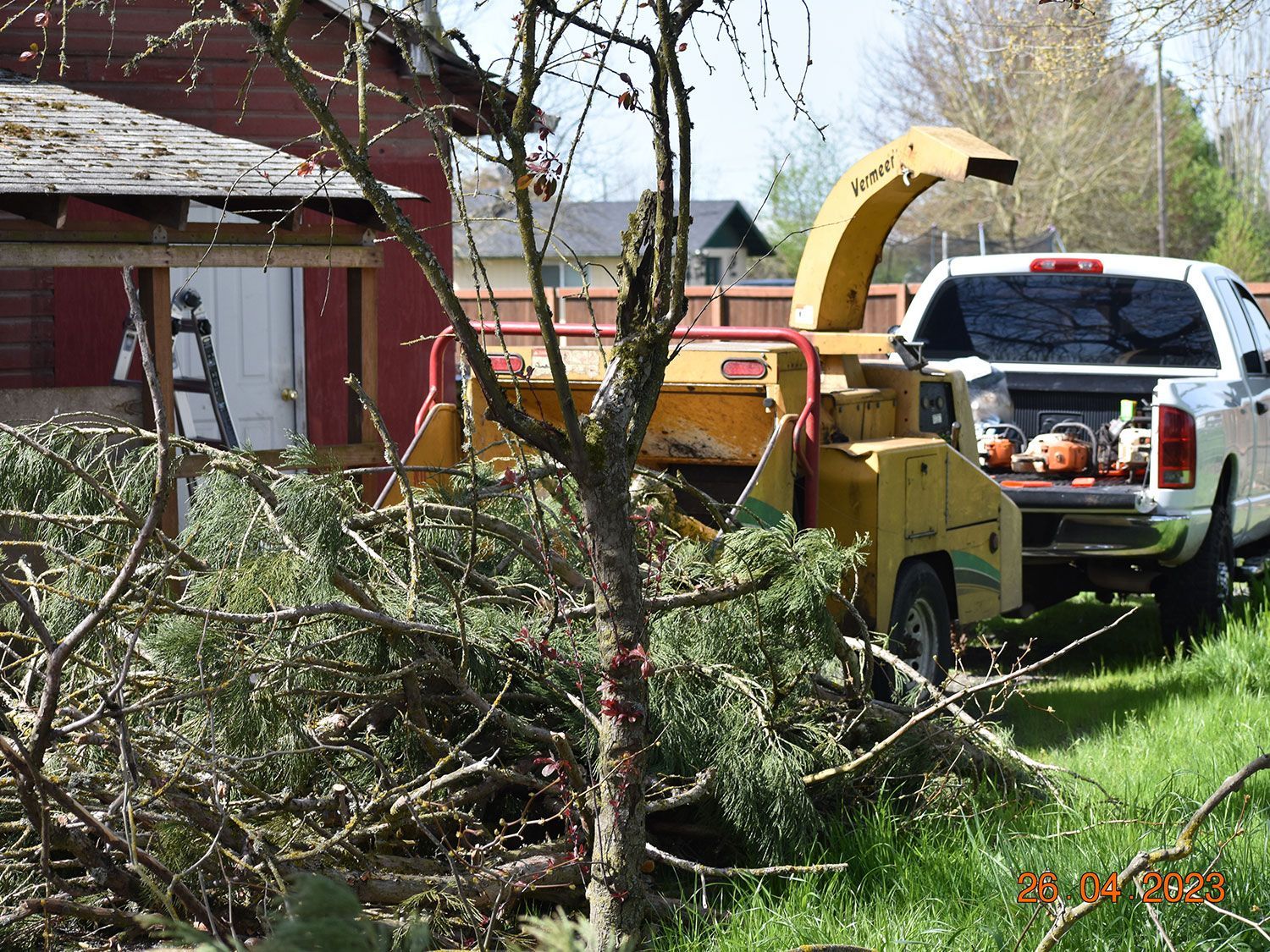 Brush Chipping, arborist chips, mulch creation