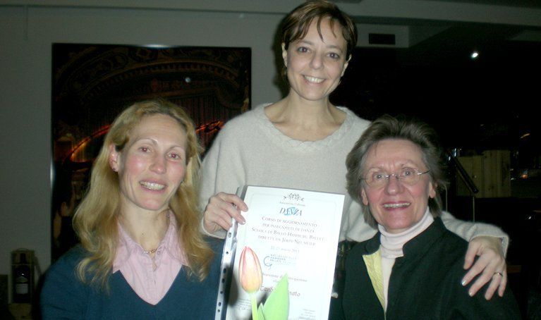 fotografia di tre persone