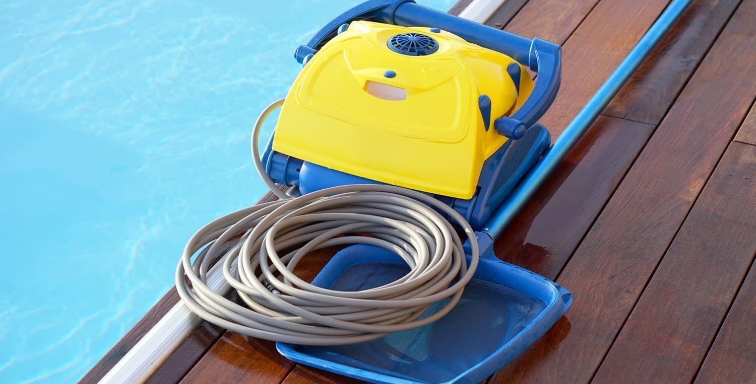 pool cleaning tools 2025