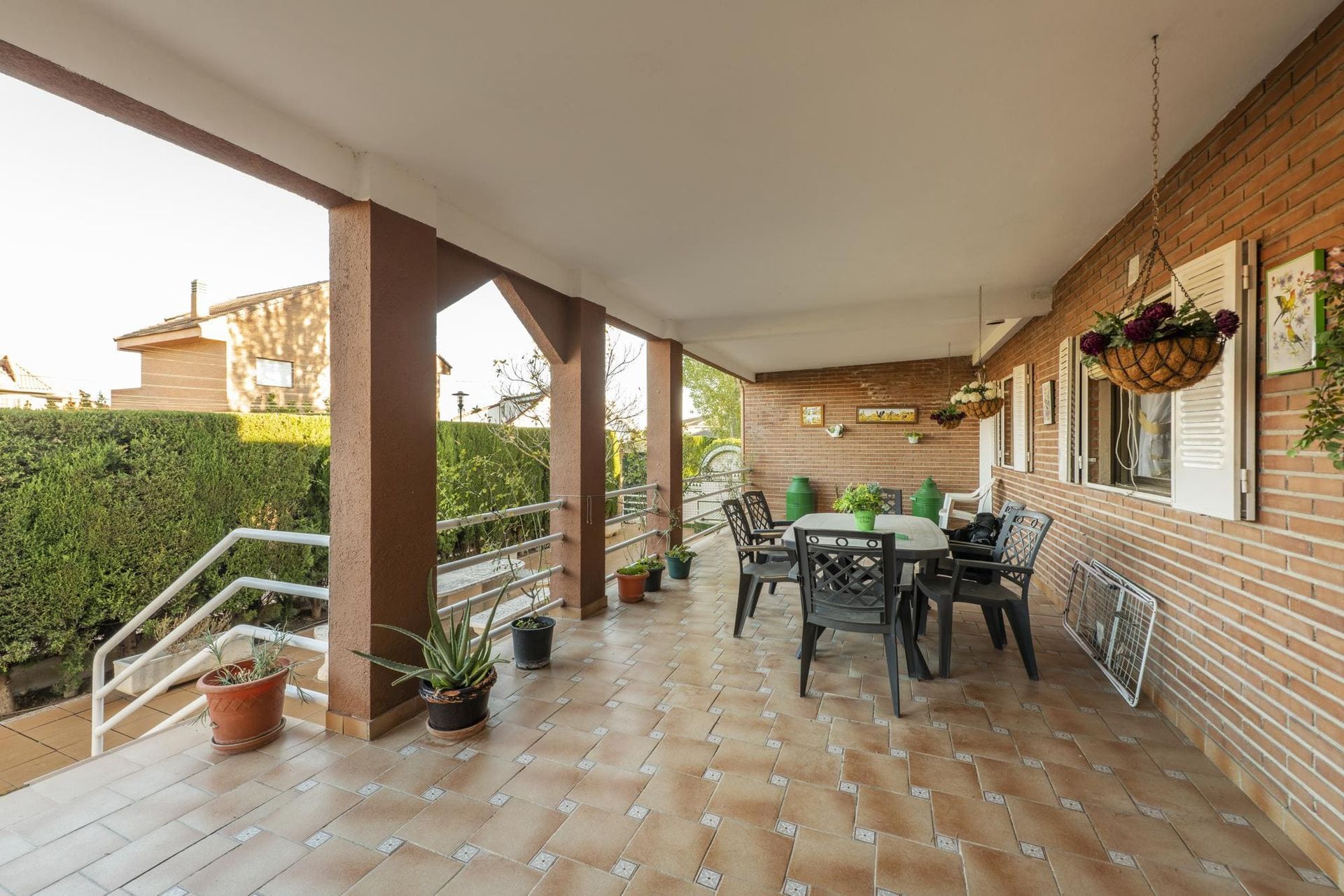 high-gloss patio sealer