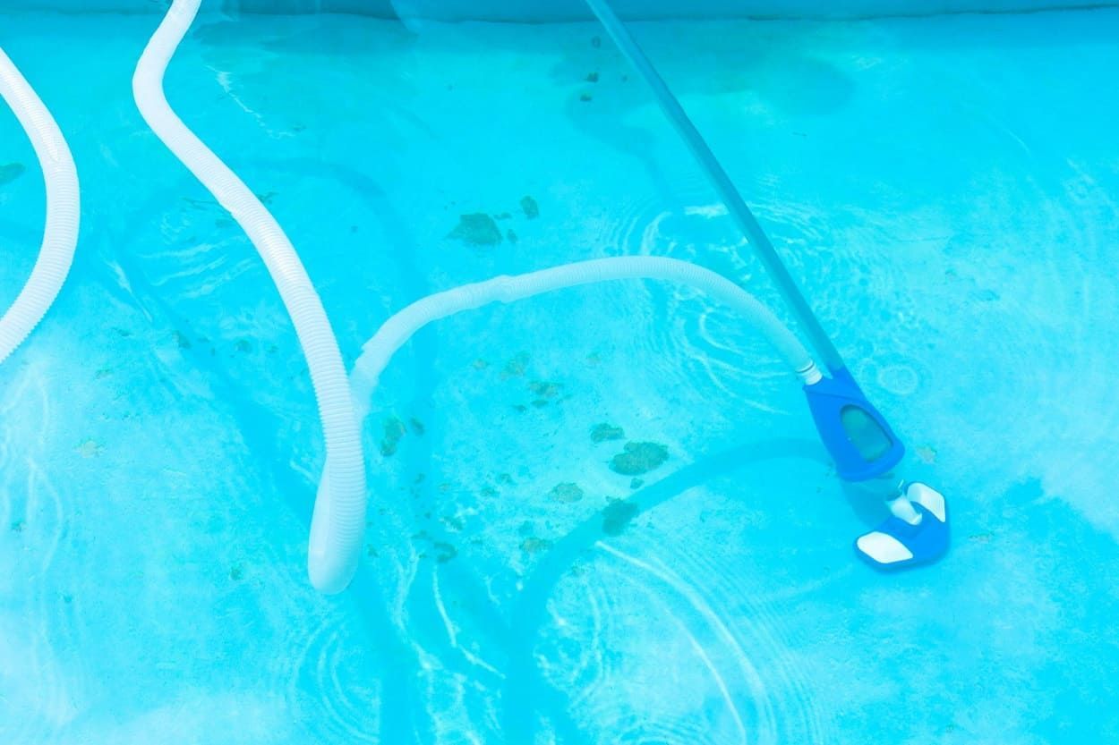 how to clean pool tiles