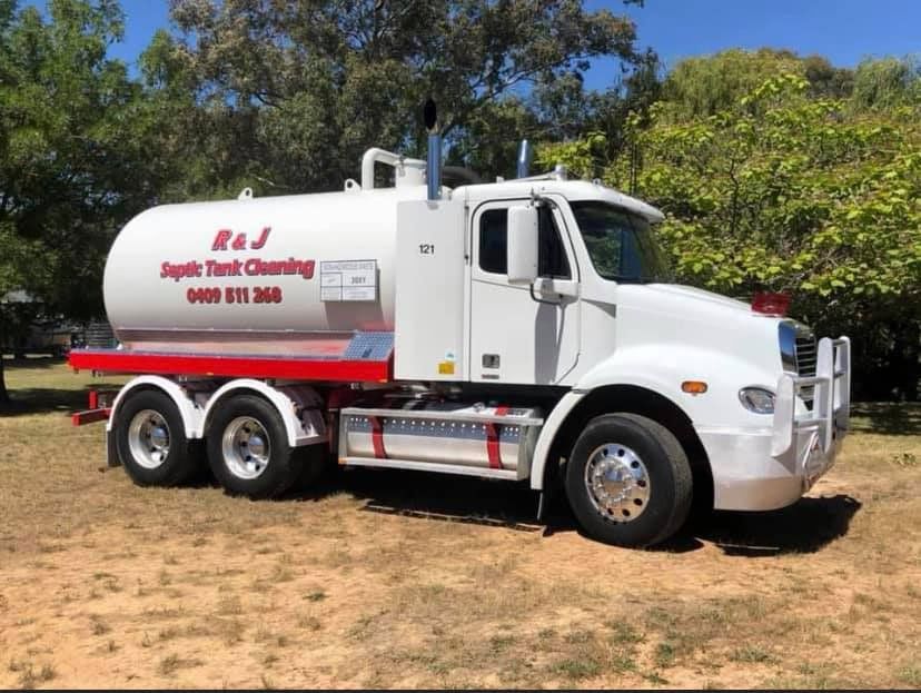 Septic Cleaning — Mansfield, VIC — R & J Septic Tank Cleaning