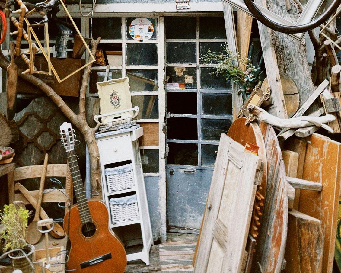 KK moving Pros junk removal, evictions, & estate cleanouts in Youngstown, Ohio & Pittsburgh, PA.