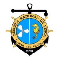 Logotipo de la Escuela Nacional de Pesca. Emblema circular con una hélice y un caballito de mar sobre fondo azul.
