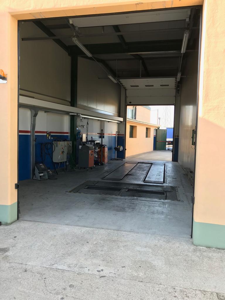 centro riparazione auto e mezzi pesanti