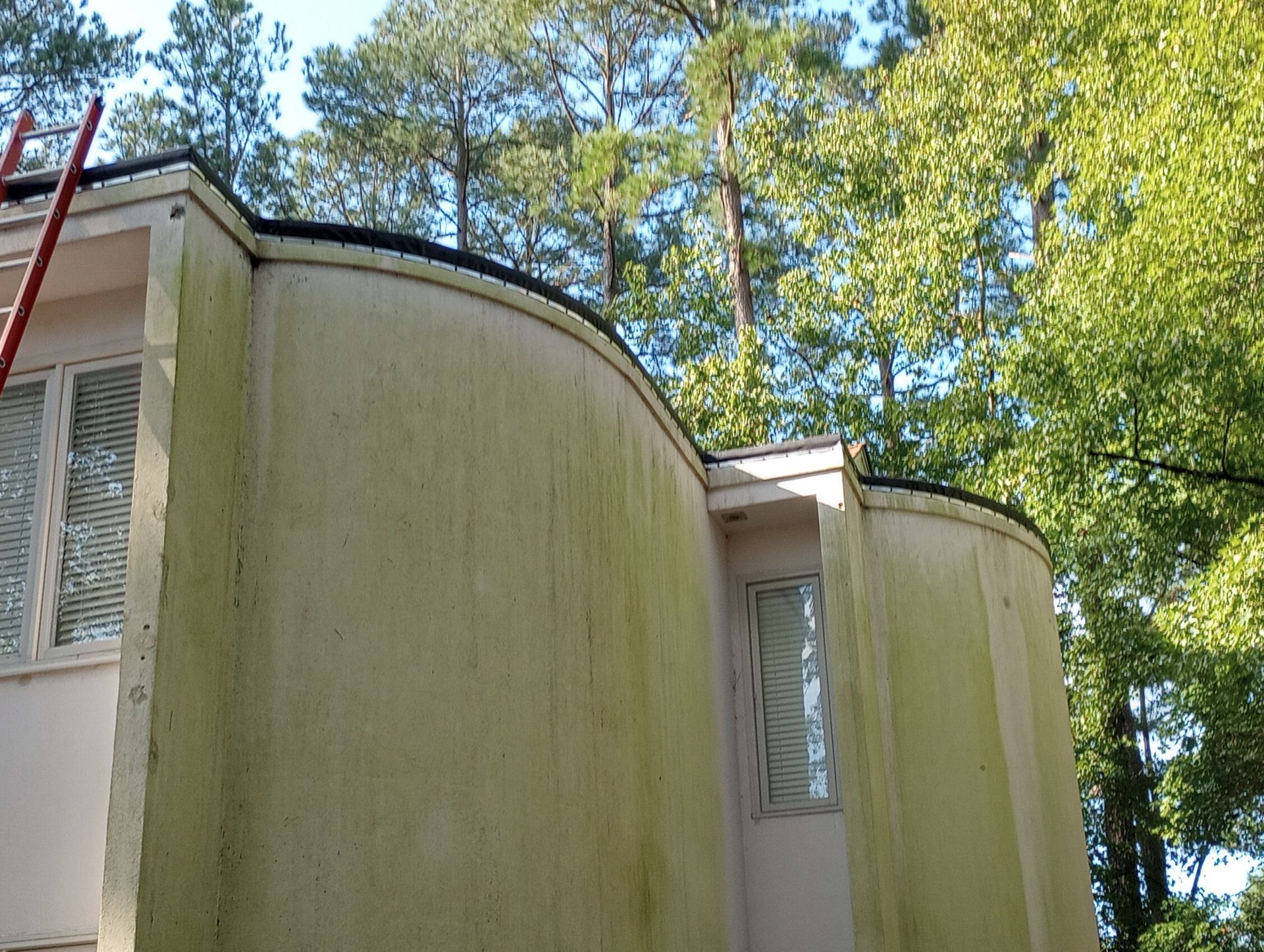 Pressure washing (before)