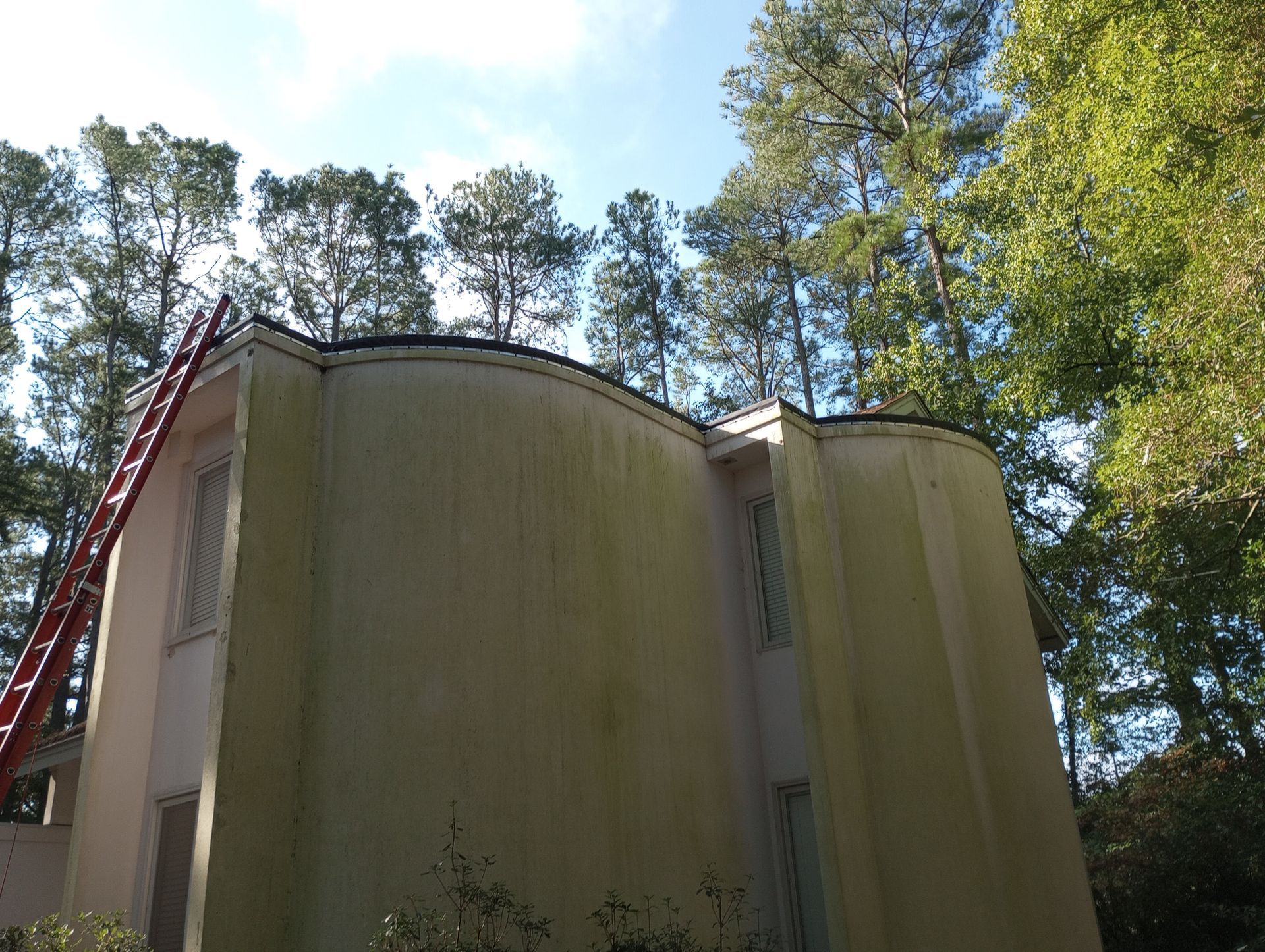 Pressure washing (before) 2