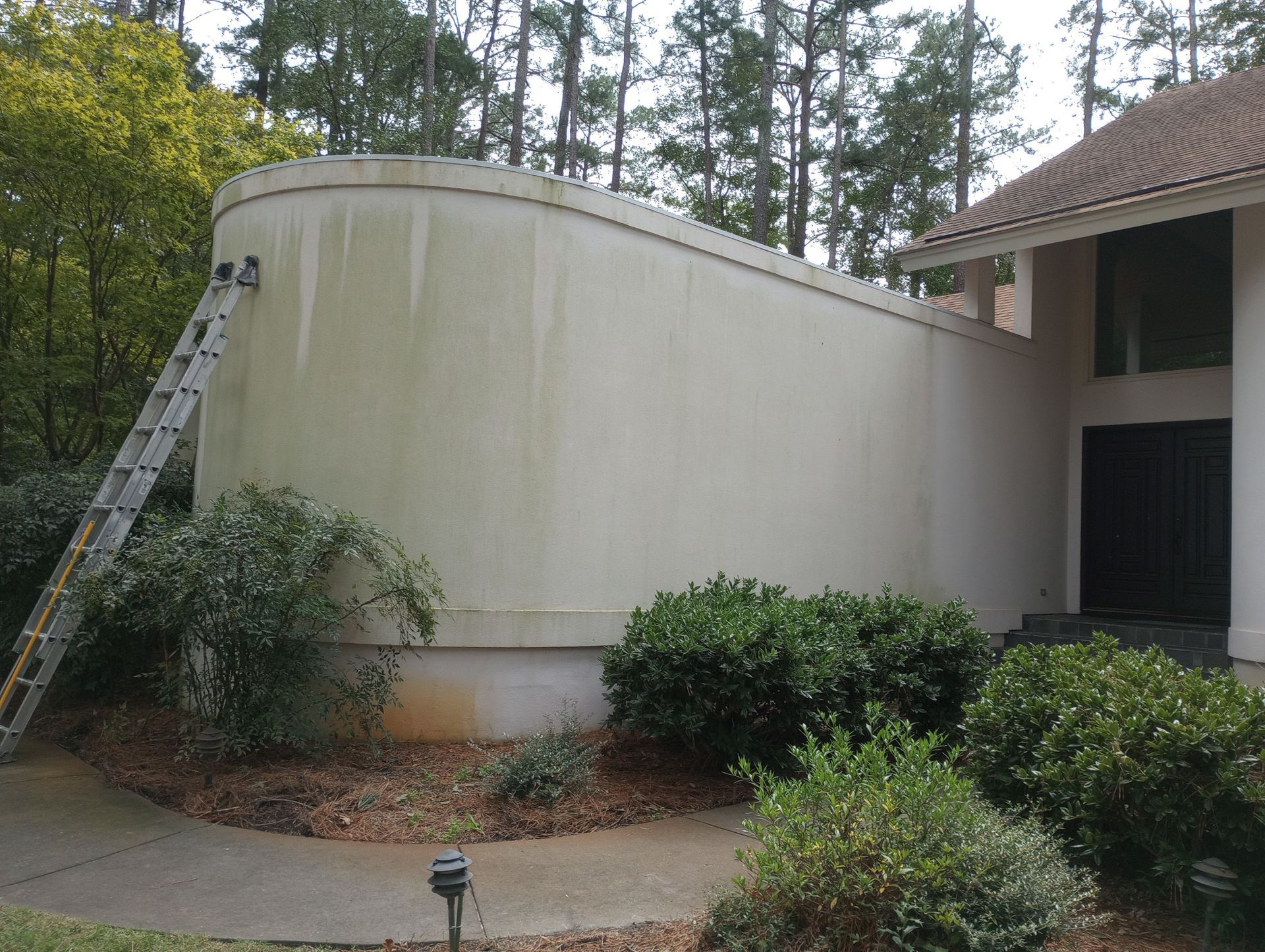 Pressure washing (before)