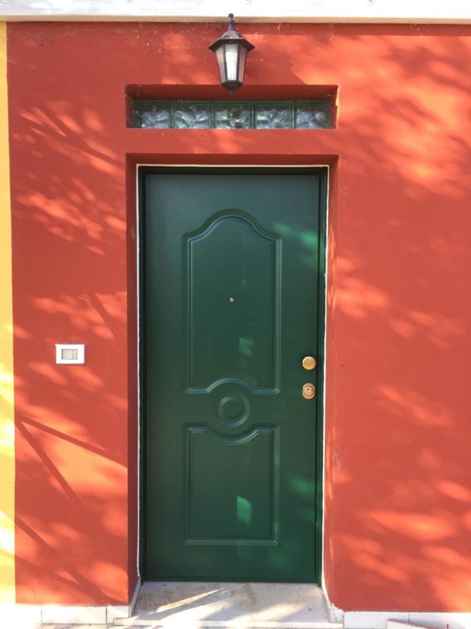 porta blindata verde