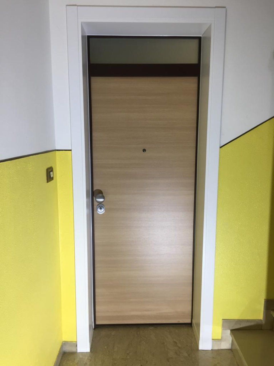 porta blindata in PVC e legno