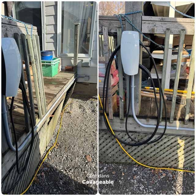 Deux vues d'une borne de recharge Tesla blanche montée sur une terrasse en bois, avec un long câble de recharge jaune.