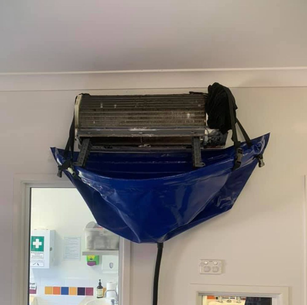 Cleaning An Air Conditioning Unit