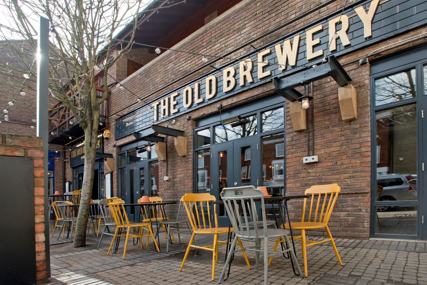The Old Brewery, Marlow, view of front external seating area.