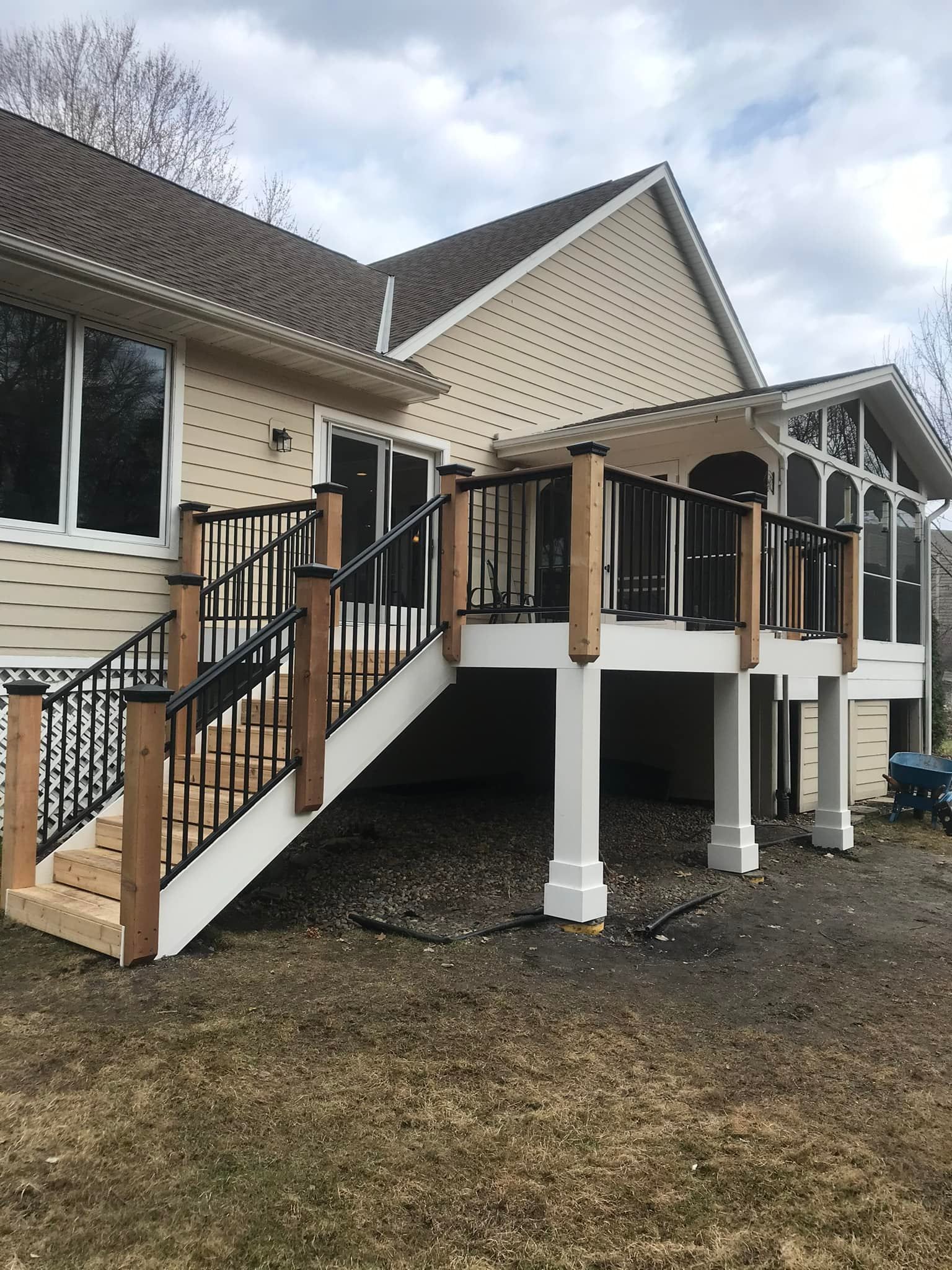 FOOTINGS & RAILINGS