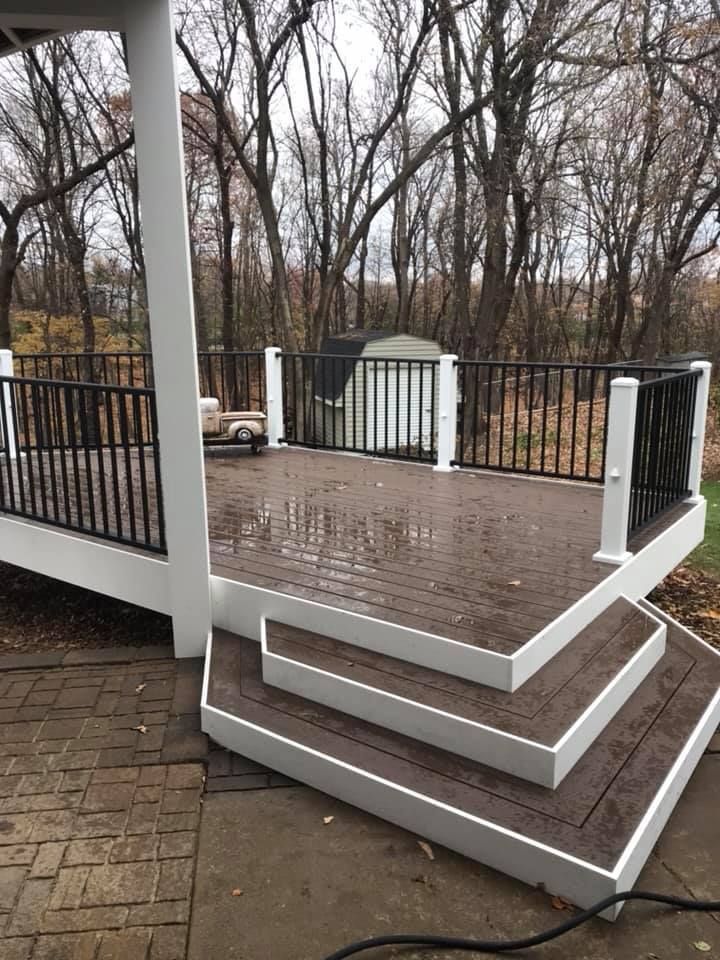mn custom deck
