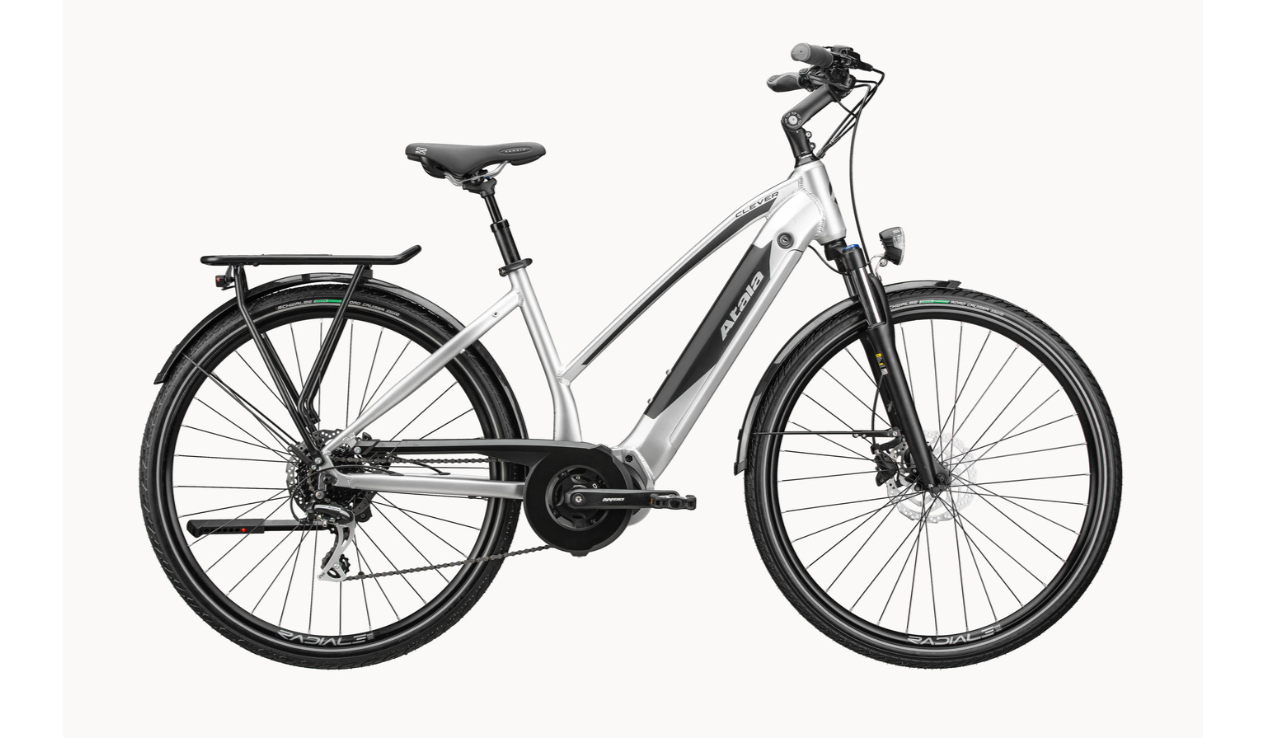 bici da trekking atala di colore bianco