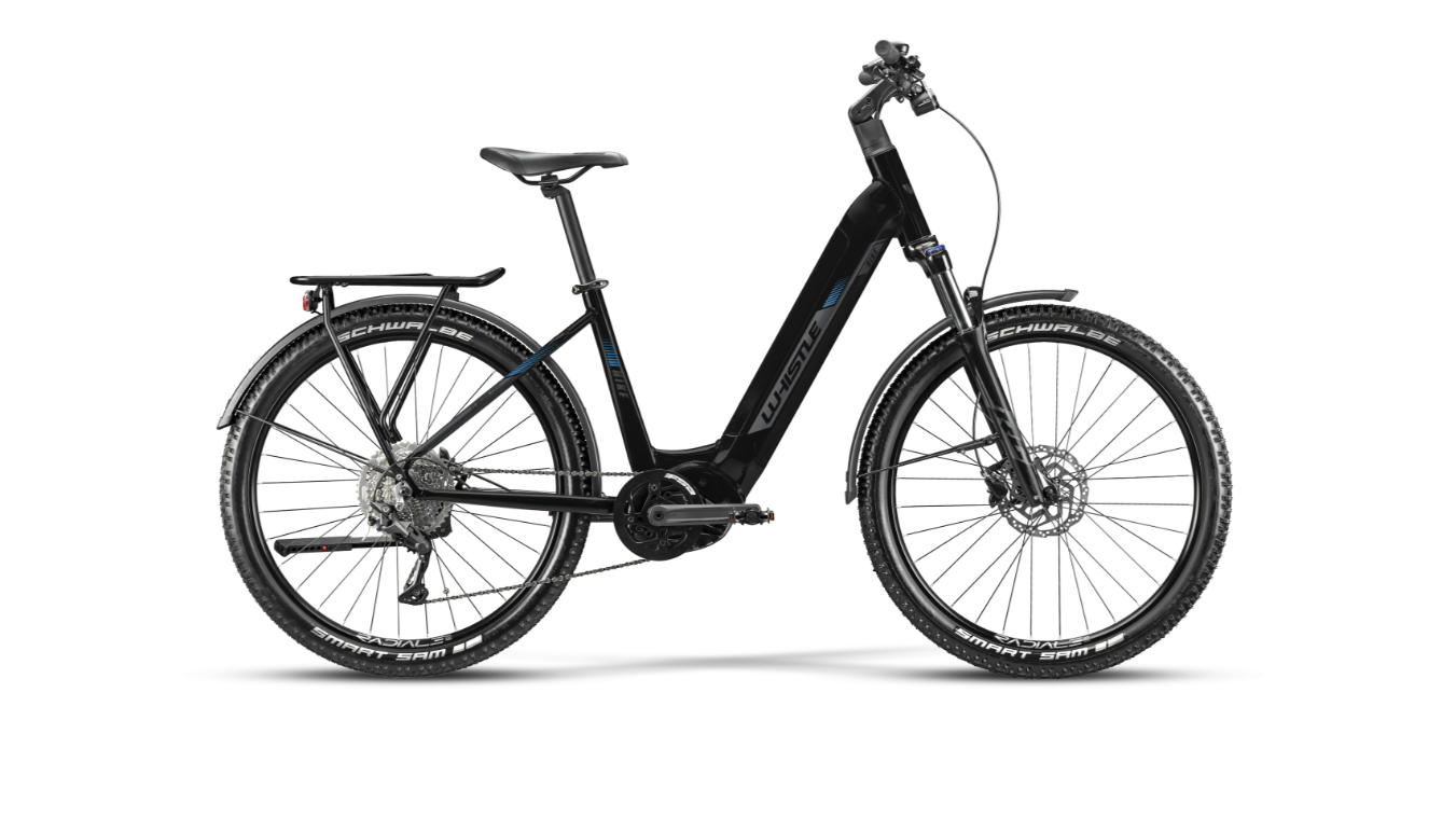 bici da trekking blu notte