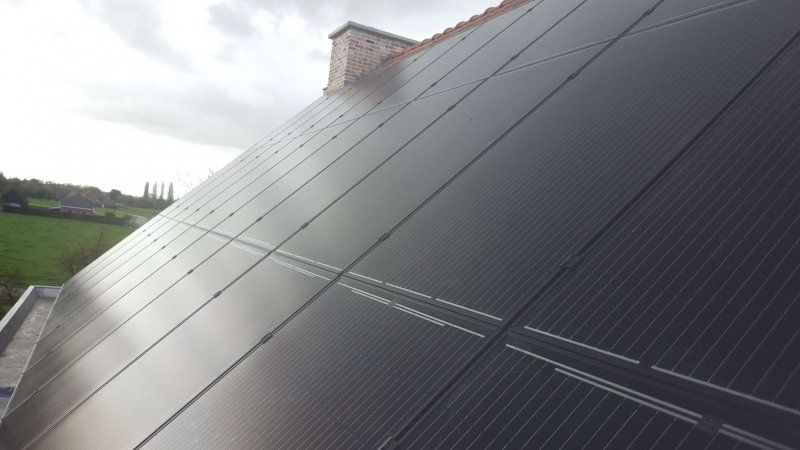 Zonnepanelen full black