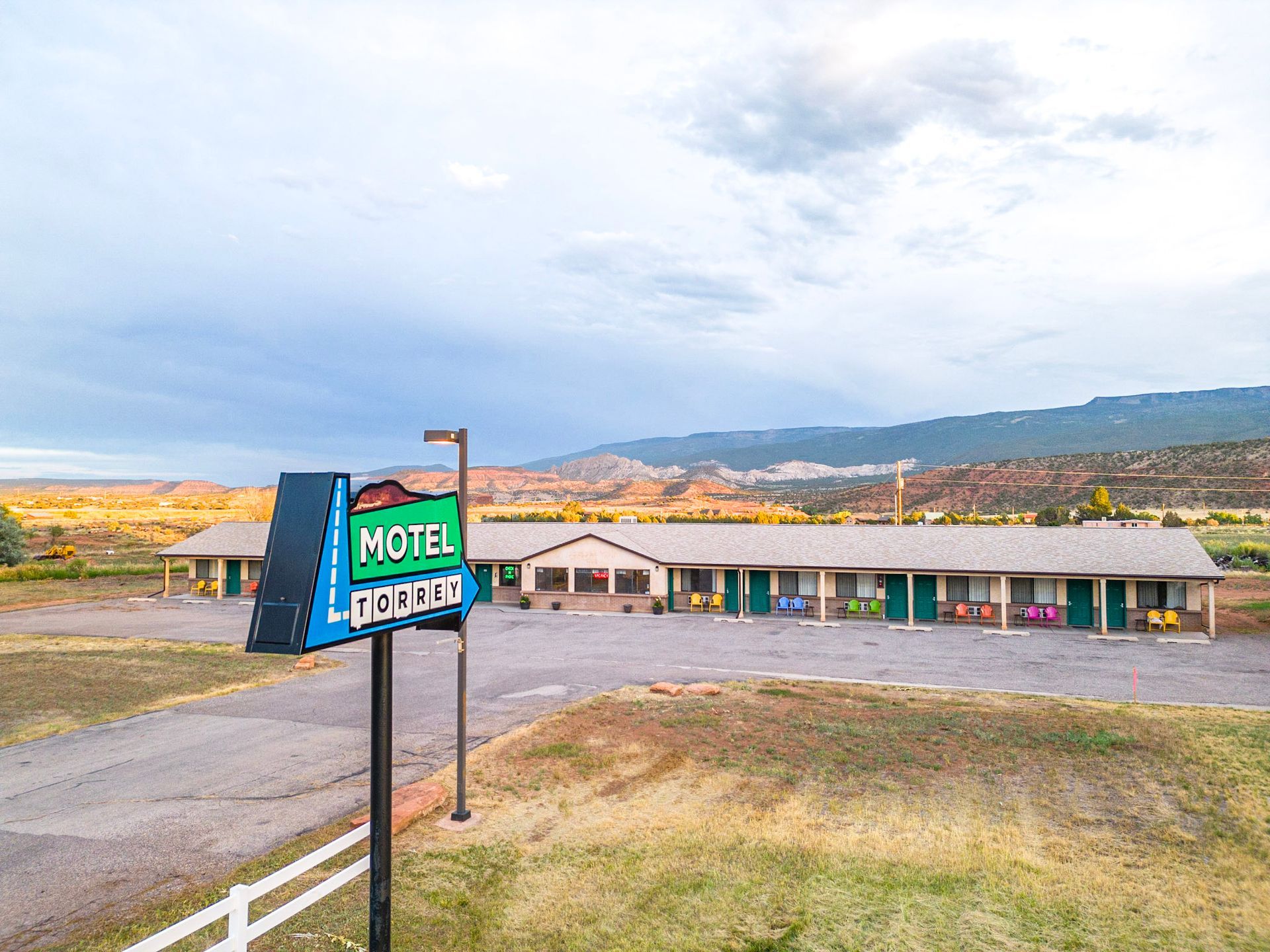 motel torrey exterior