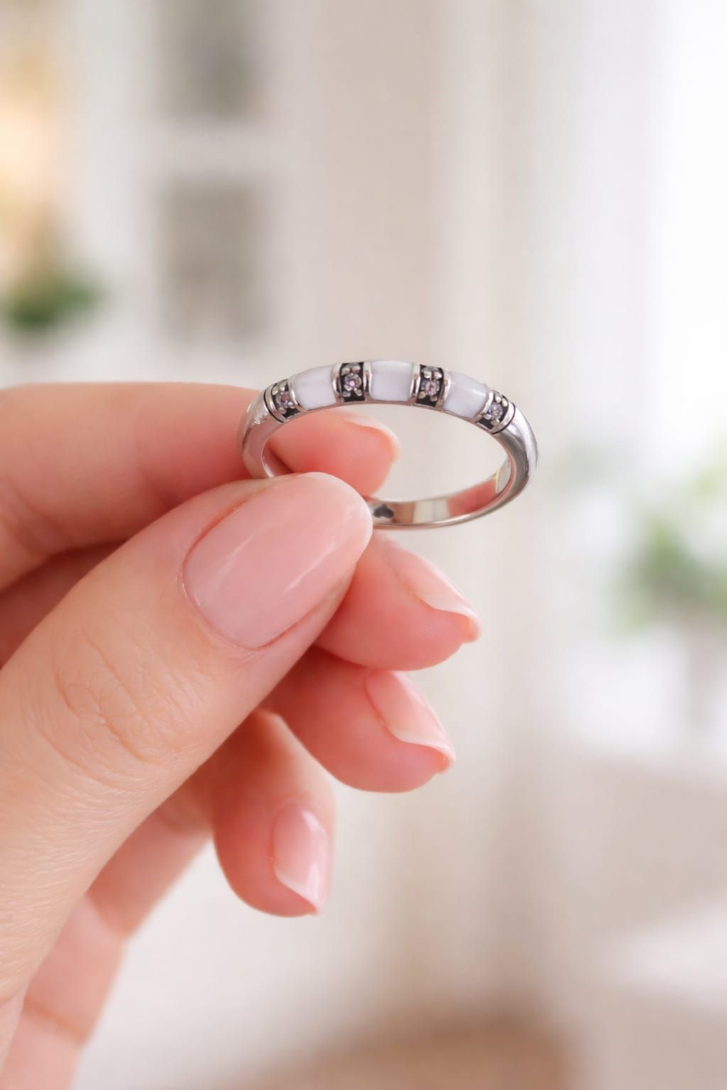 Anillo Blanca estilo Pandora