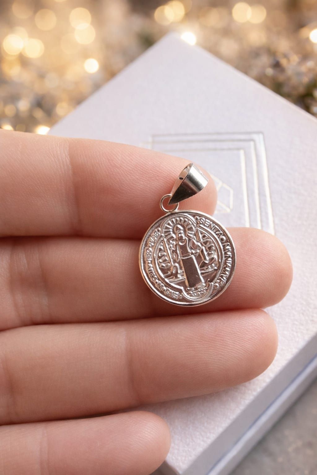 Dije grande San Benito