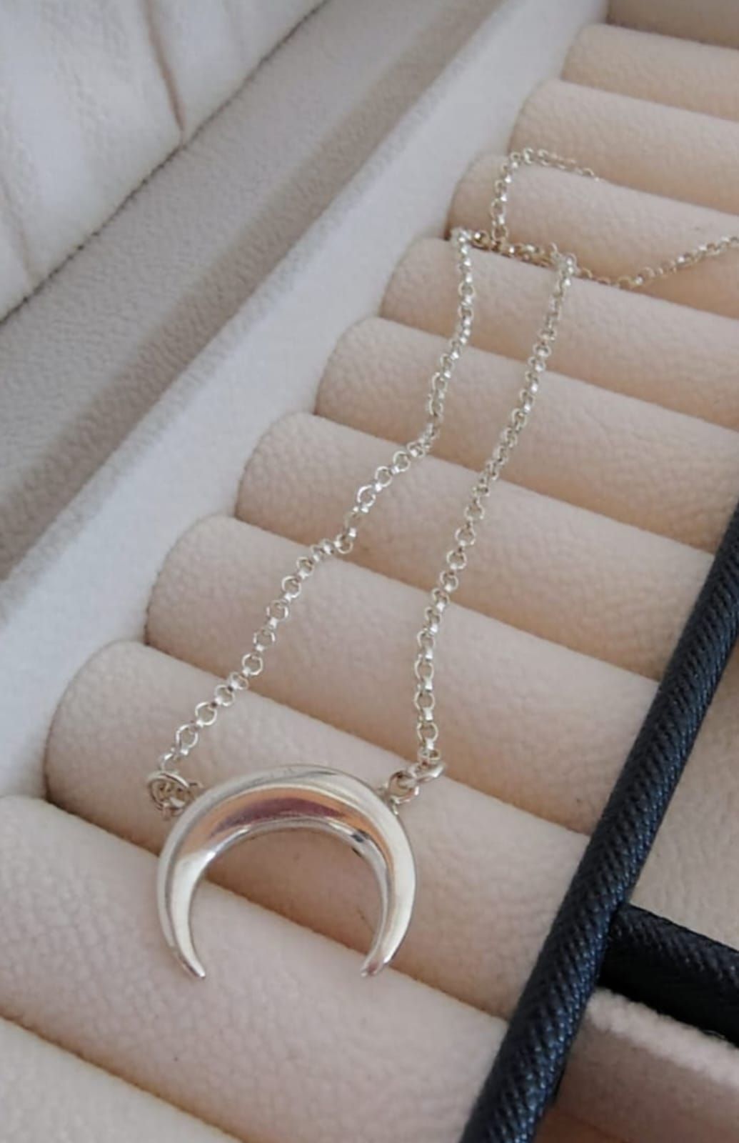 Colgante Luna invertida