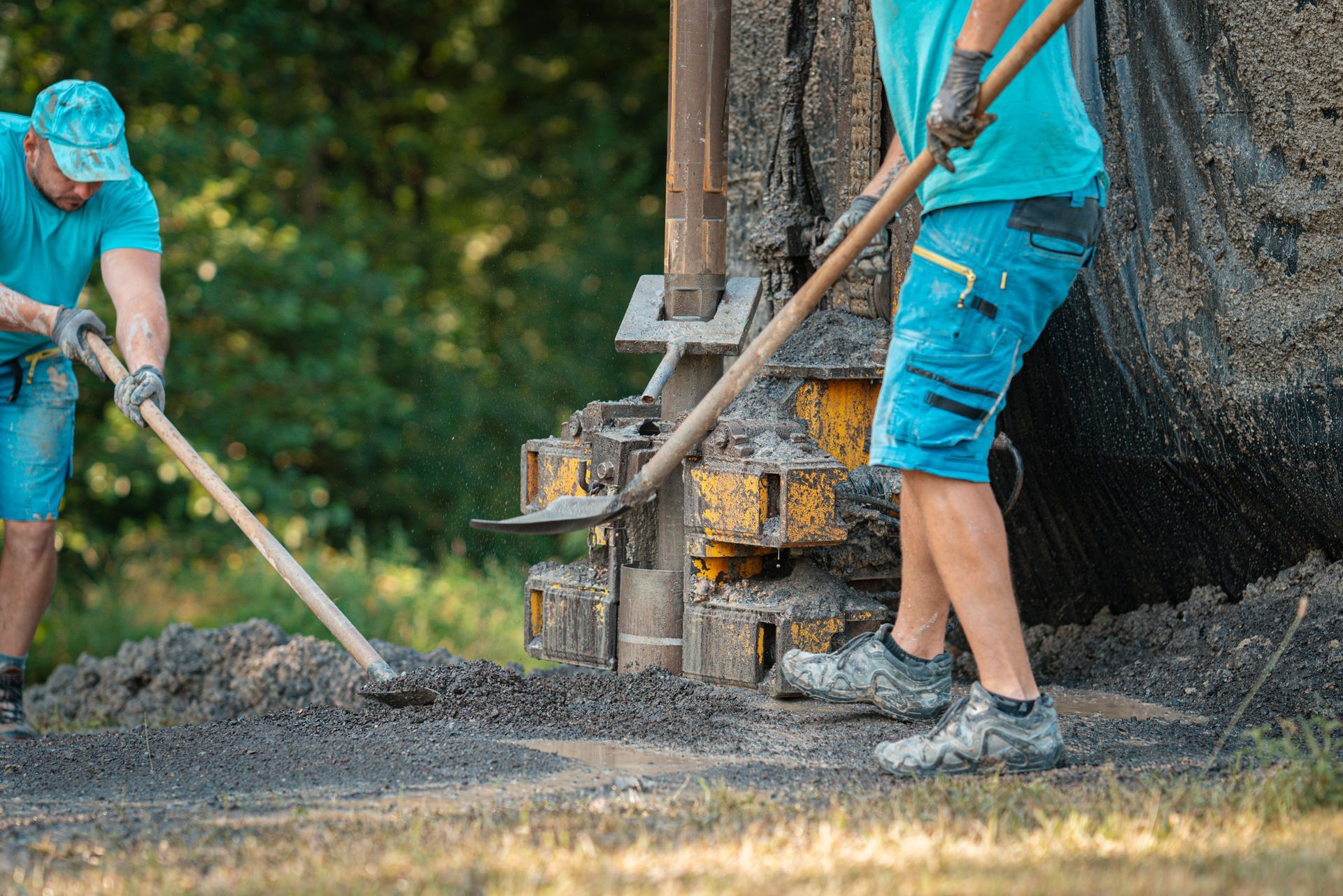 Skilled technicians utilizing advanced home well drilling equipment.