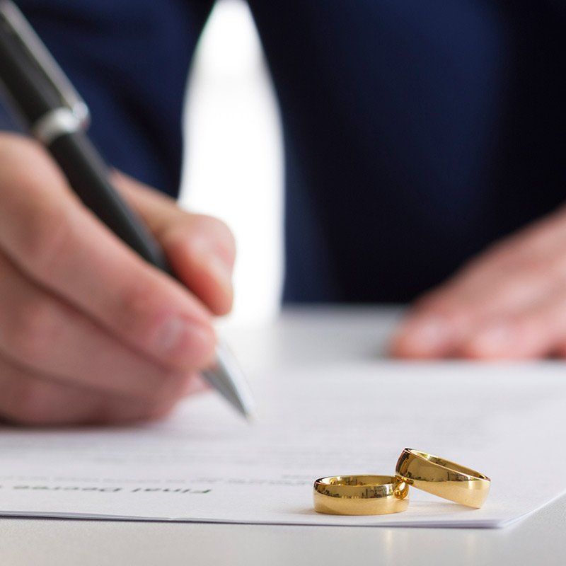 Post-Decree Enforcement — Signing Decree of Divorce in Conway, AR