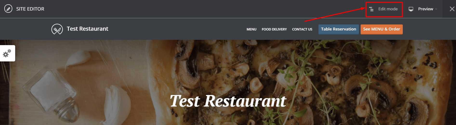 Es wird eine Navigationsleiste mit Links zu „Anmelden“ und „Registrieren“ angezeigt.