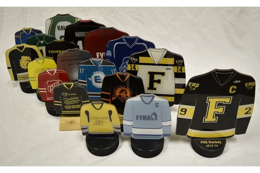 A bunch of hockey jerseys with the letter f on them