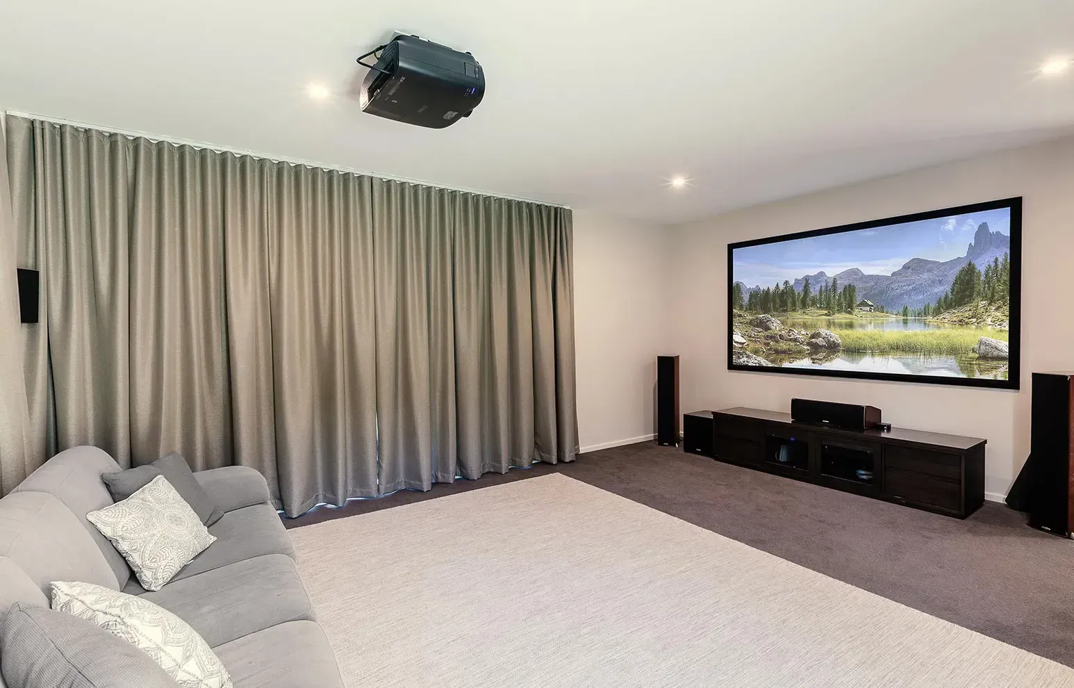 Choosing the Right Drapery for Your Space