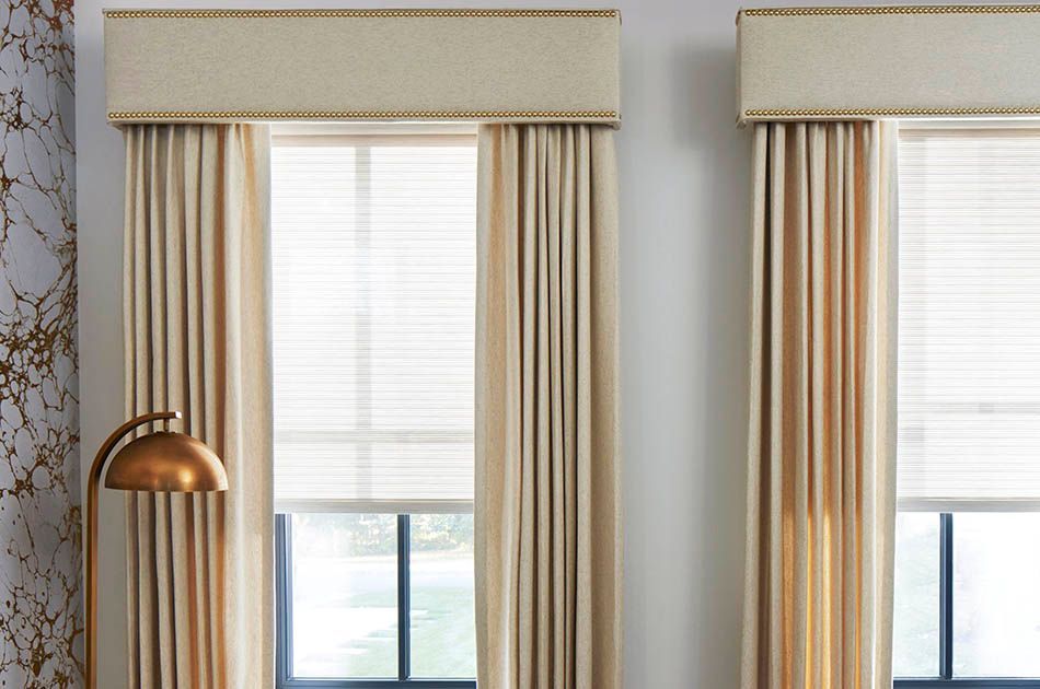The Best Fabrics for Modern Valances