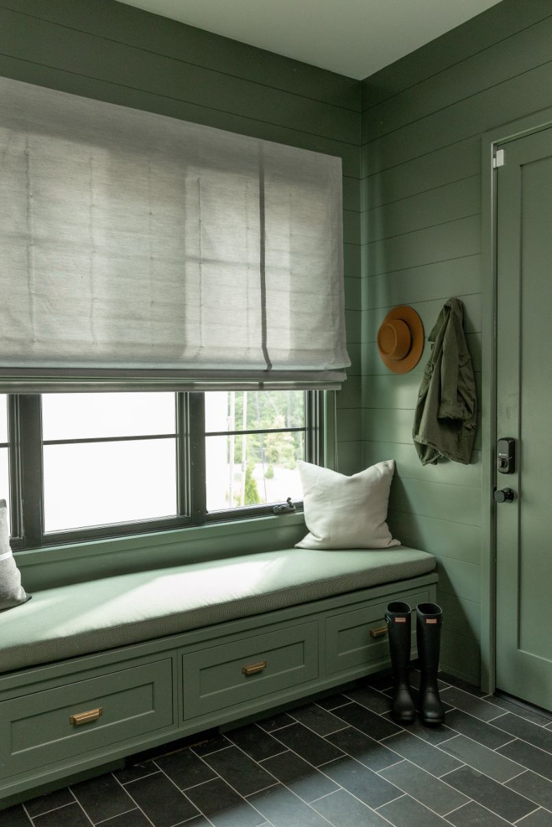 Waterproof vs. Water-Resistant – What’s the Difference?