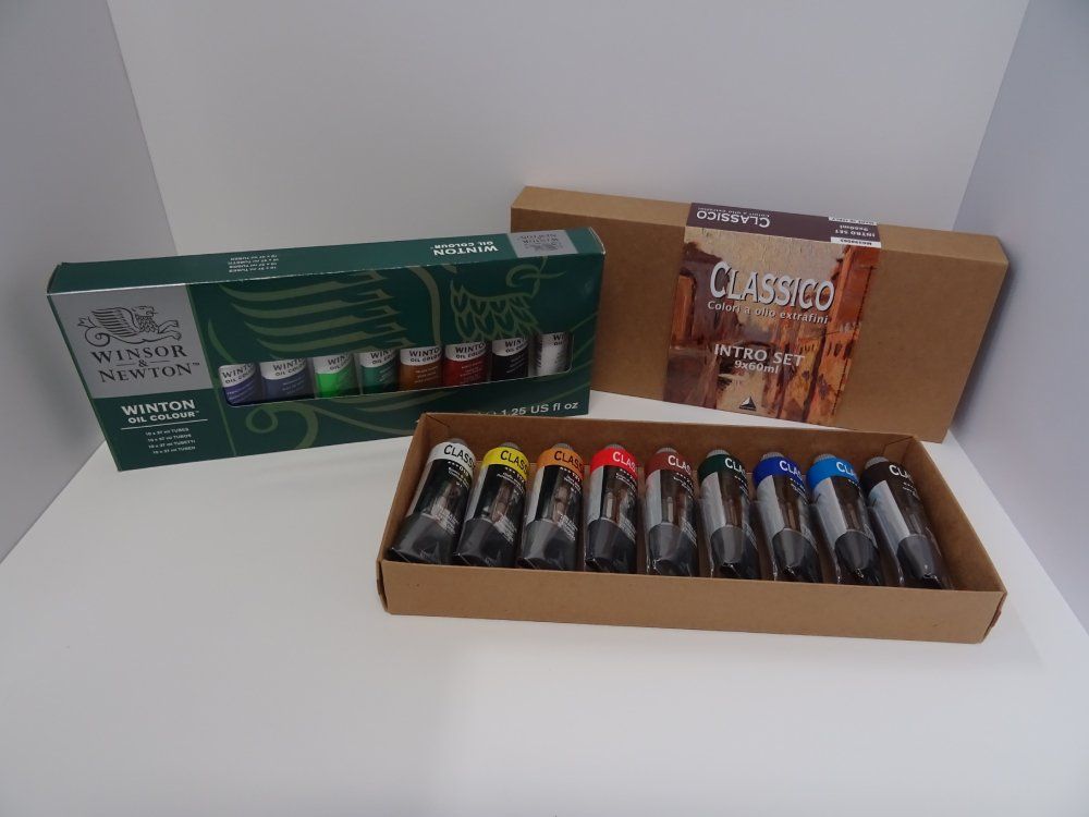 confezione di colori ad olio