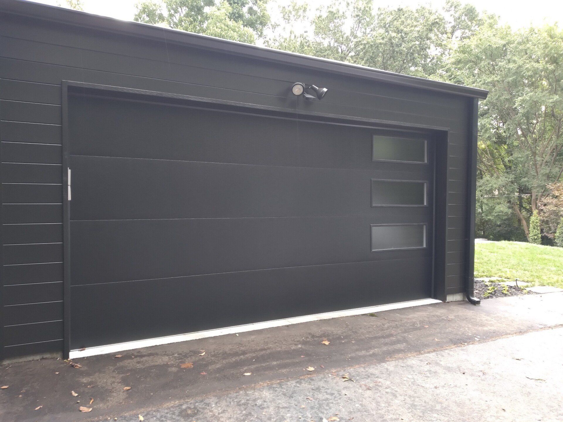 GARAGE+DOOR+-+BLACK-1920w.jpg
