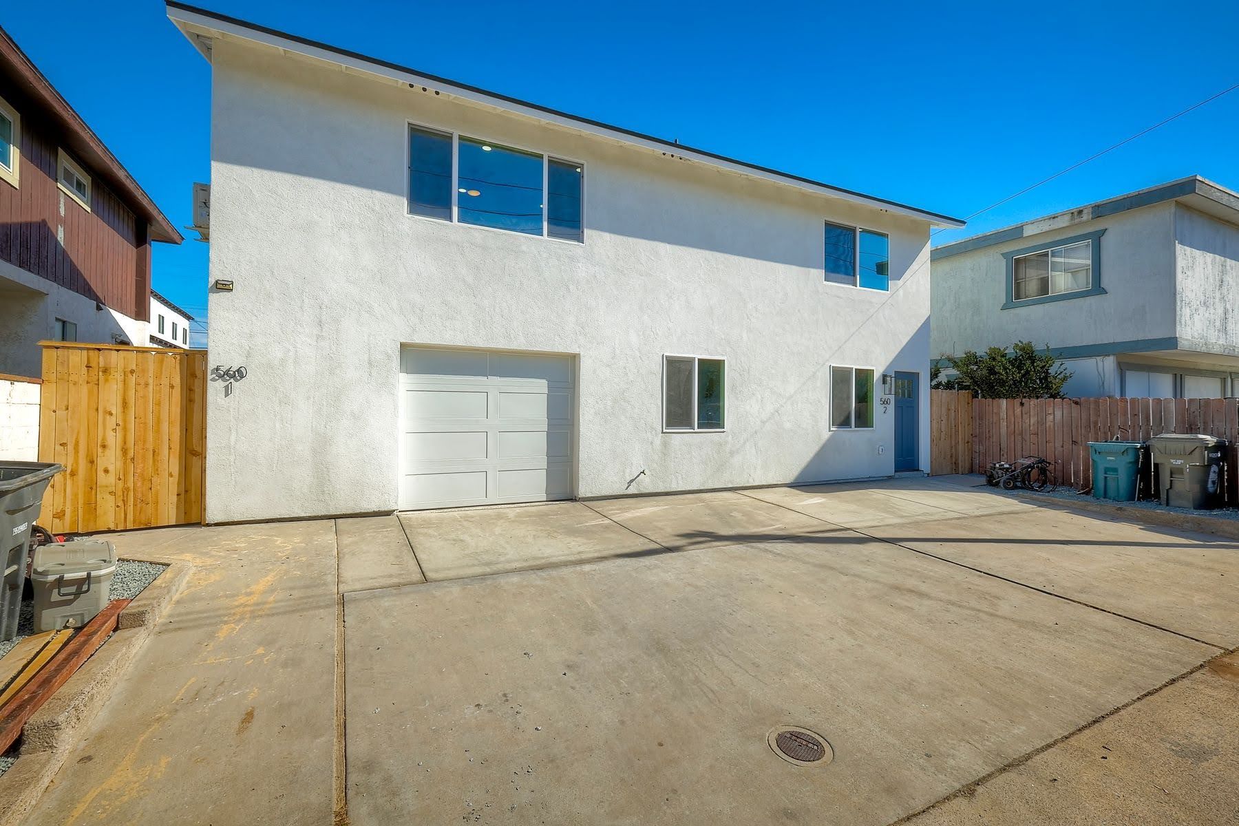 560 11th Street Exterior Photo