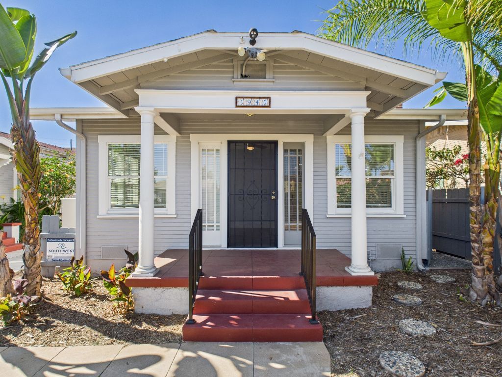 The Gardens on Bancroft Exterior