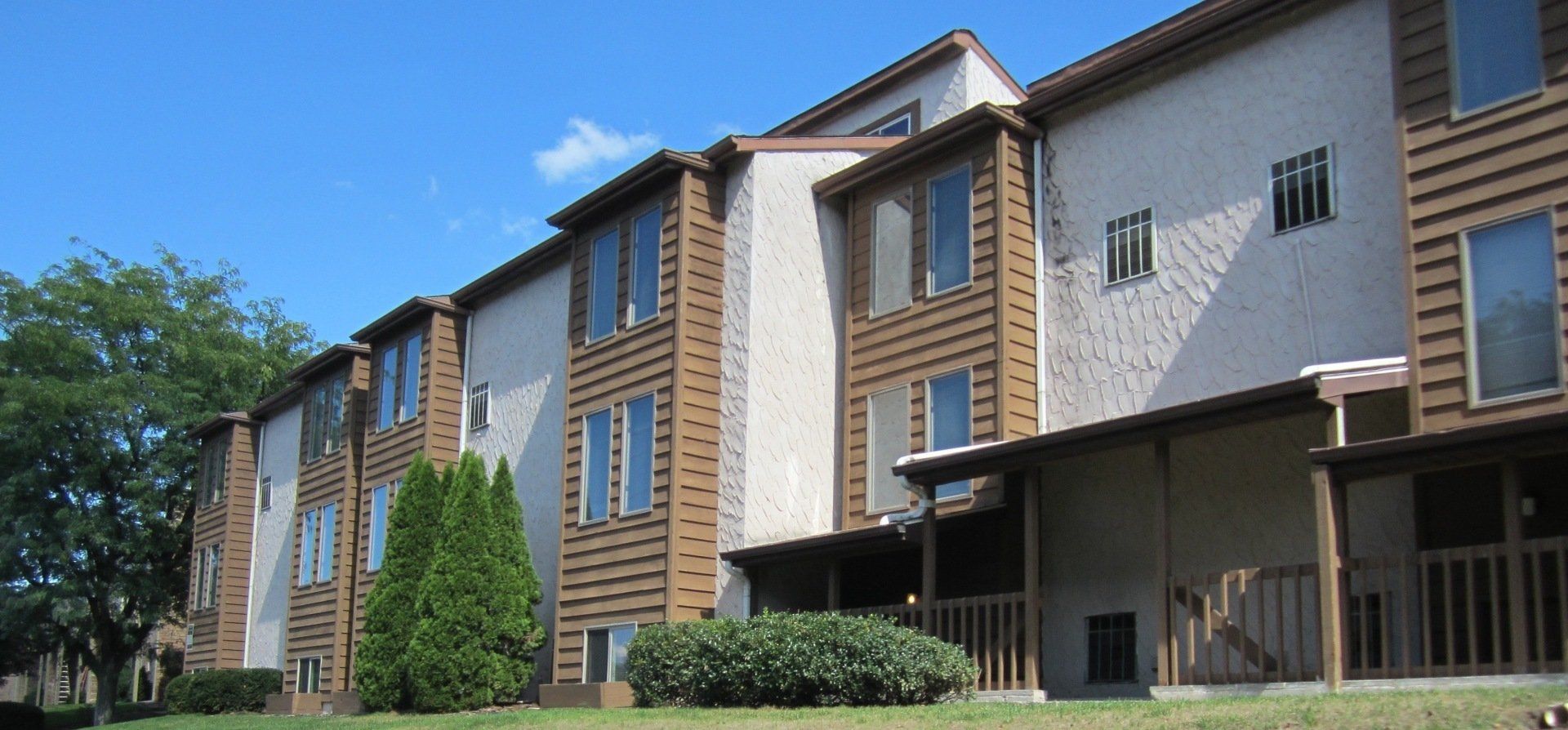 The Lofts Apartments 728 Bellaire Ave. Apartments