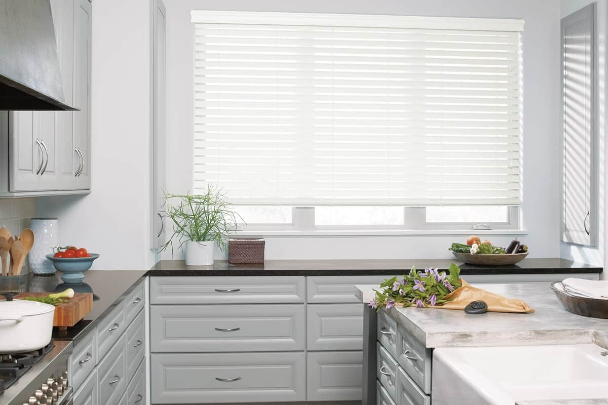 Perks of alternative wood blinds, Hunter Douglas EverWood® Alternative Wood Blinds near Florence, Kentucky (KY)