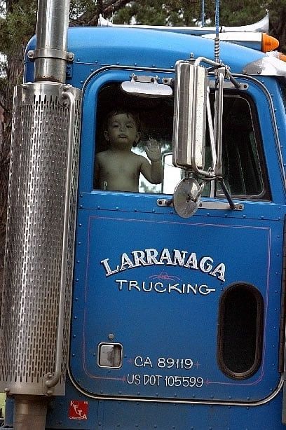 larranaga trucking and construction
